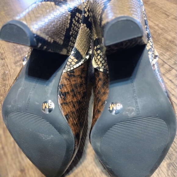 New w/Tag Original Price $129.50 (no box) INC International Concepts Boots - Picture 5 of 11